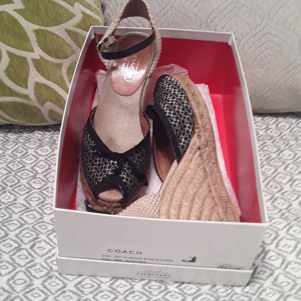 COACH Espadrille Wedges Shoe sz 7